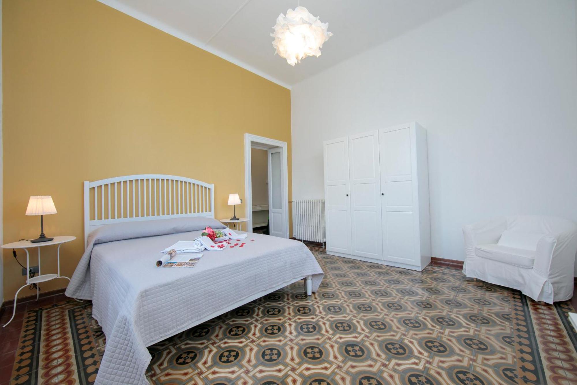 Residenza Oleandro Lake View Luino Center - Happy Rentals Екстериор снимка