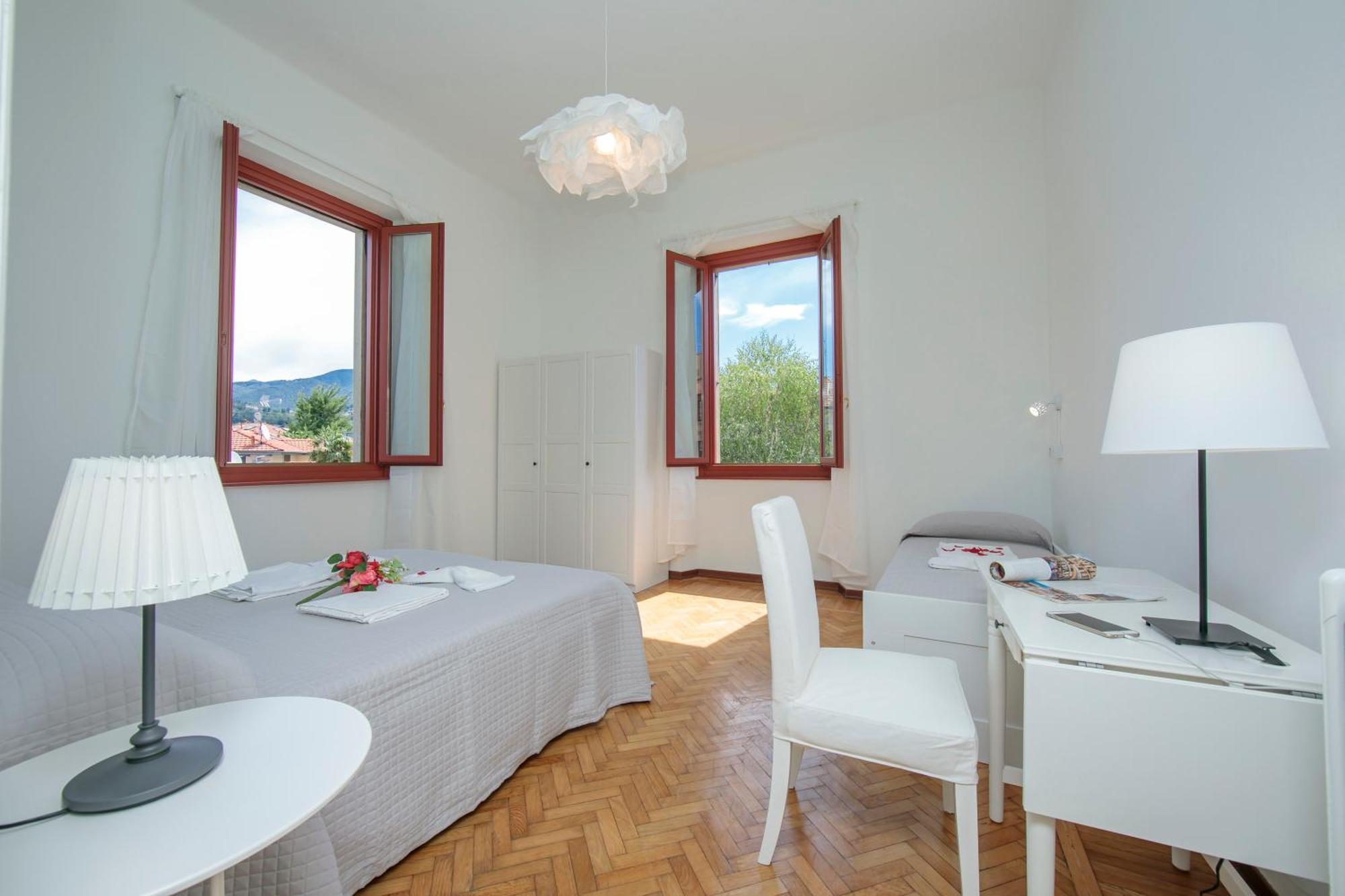 Residenza Oleandro Lake View Luino Center - Happy Rentals Екстериор снимка